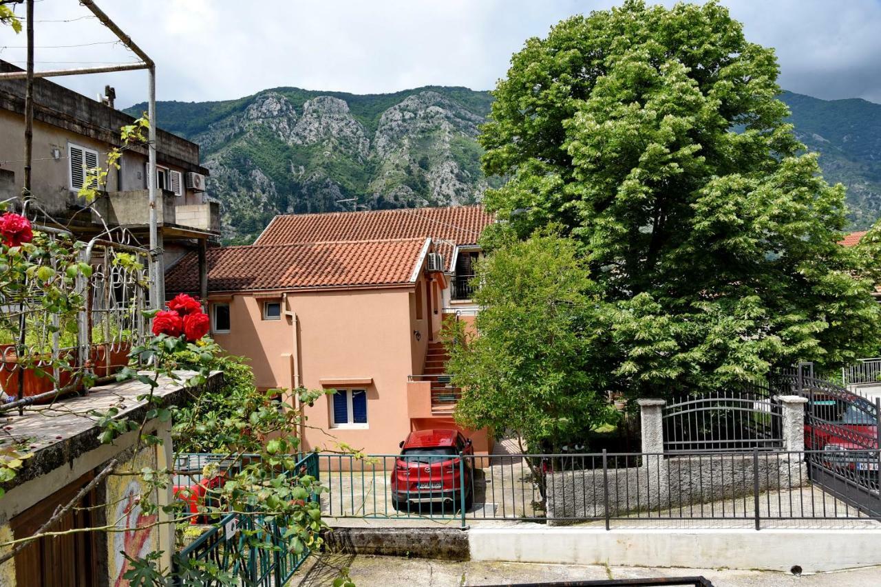 Apartments Martiva Котор Экстерьер фото